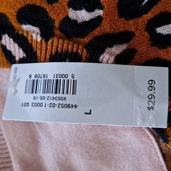 Ladies button front sweater NWT - Picture 9 of 12